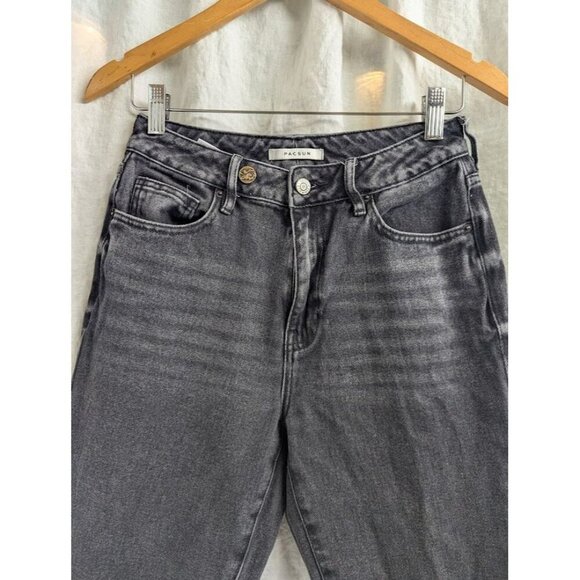 PACSUN Black Wash Denim Mom Jean Size 26 High Rise Straight Leg 28" inseam H12 - Picture 2 of 9
